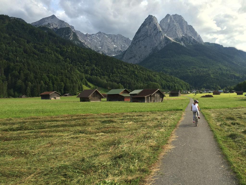 Gaestehaus Brandnerhof Garmisch-Partenkirchen Ngoại thất bức ảnh